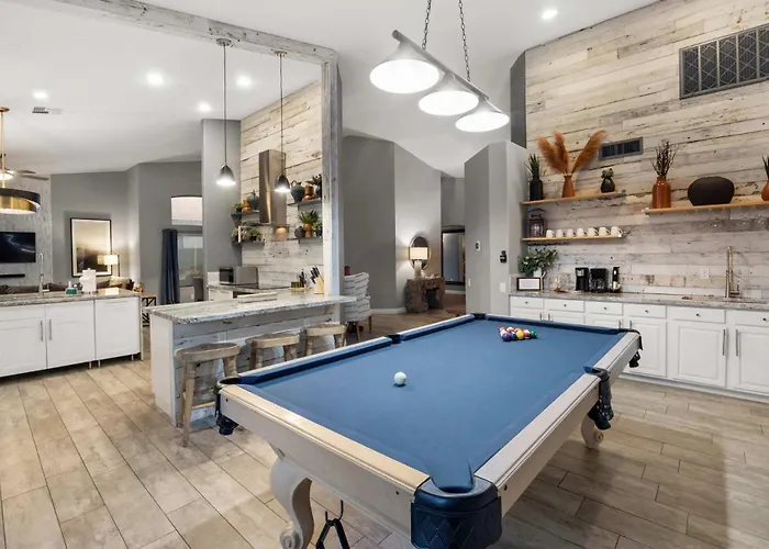 Holiday home Lux Modern Escape Pool Putt Kierland Commons Phoenix