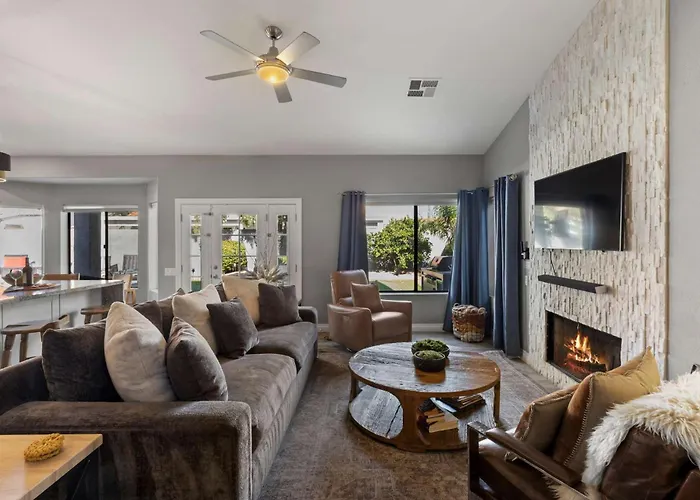 Holiday home Lux Modern Escape Pool Putt Kierland Commons